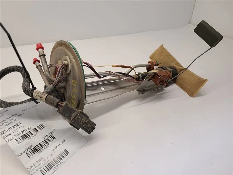 1999 - 2000 福特 EXPEDITION 5.4L 燃油泵总成 4WD XL1Z9H307AA — 第 3/4 张图片