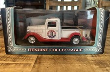 Trump 2016 Genuine Collectable Die Cast 1937 Classic Ford with knife in box