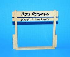 1950's MARX ROY ROGERS DOUBLE R BAR RANCH PLAYSET ENTRANCE SIGN GATE PIECE