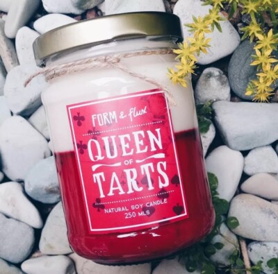 Nook & Burrow Duftkerze *QUEEN OF TARTS*Handgefertigt  