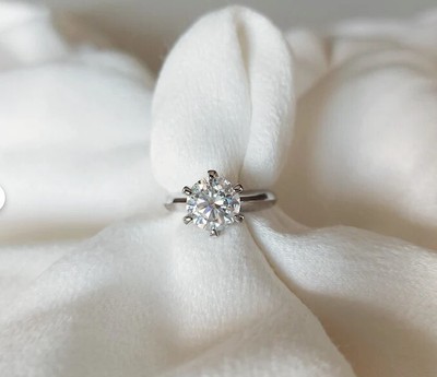 2 CT Round Cut F/VVS1 Moissanite Solitaire Engagement Ring 14K White Gold