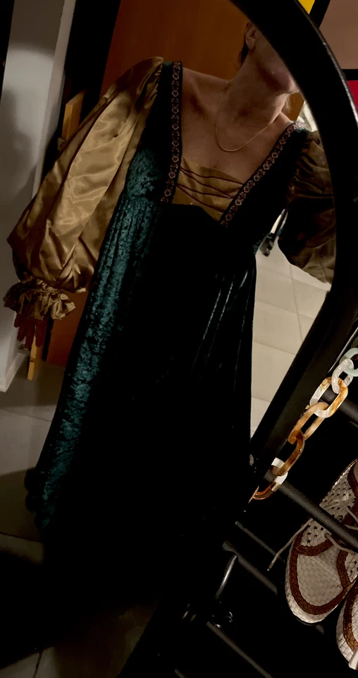 Vintage Gothic Medieval Peasant Costume puff sleeves velvet Dress Size L? - Image 2 of 4