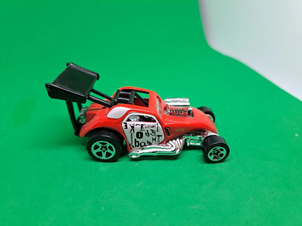 DUAS HOT WHEELS ~ 1999 Passeios Modificados FIAT 500 C *Lote de 2* - Imagem 2 de 4