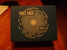 MXR FFM1 SILICON FUZZ FACE MINI EMPTY RETAIL STORAGE BOX ONLY W/MANUALS