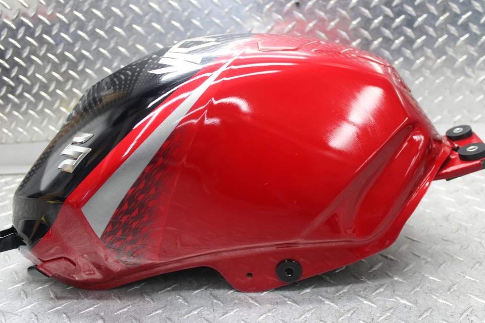 Suzuki GW250F 2015 tanque de gasolina negro/rojo 44100-48H10-yay Foto 3 de 4