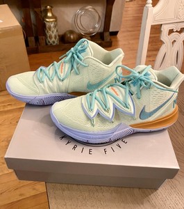 squidward kyrie special box