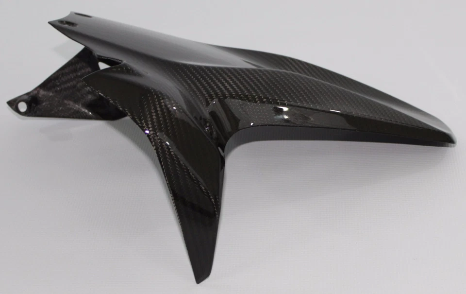 Abrazadera trasera Ducati 1199 1299 Panigale (12-17) Panigale V2 (20-21) - fibra de carbono Foto 4 de 4