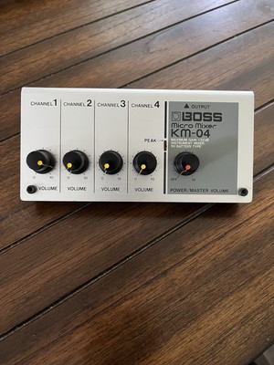 Boss KM-04 Micro Mixer