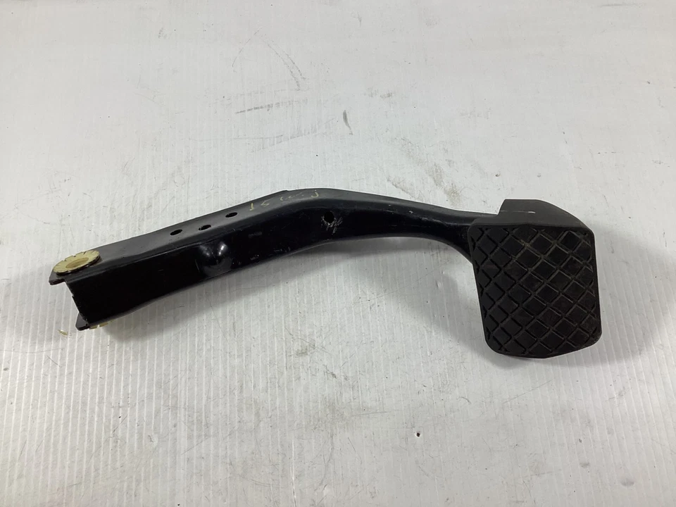 Conjunto de pedal de parada de freno Volkswagen Jetta 2011-2016 1723143 OEM. Foto 3 de 4