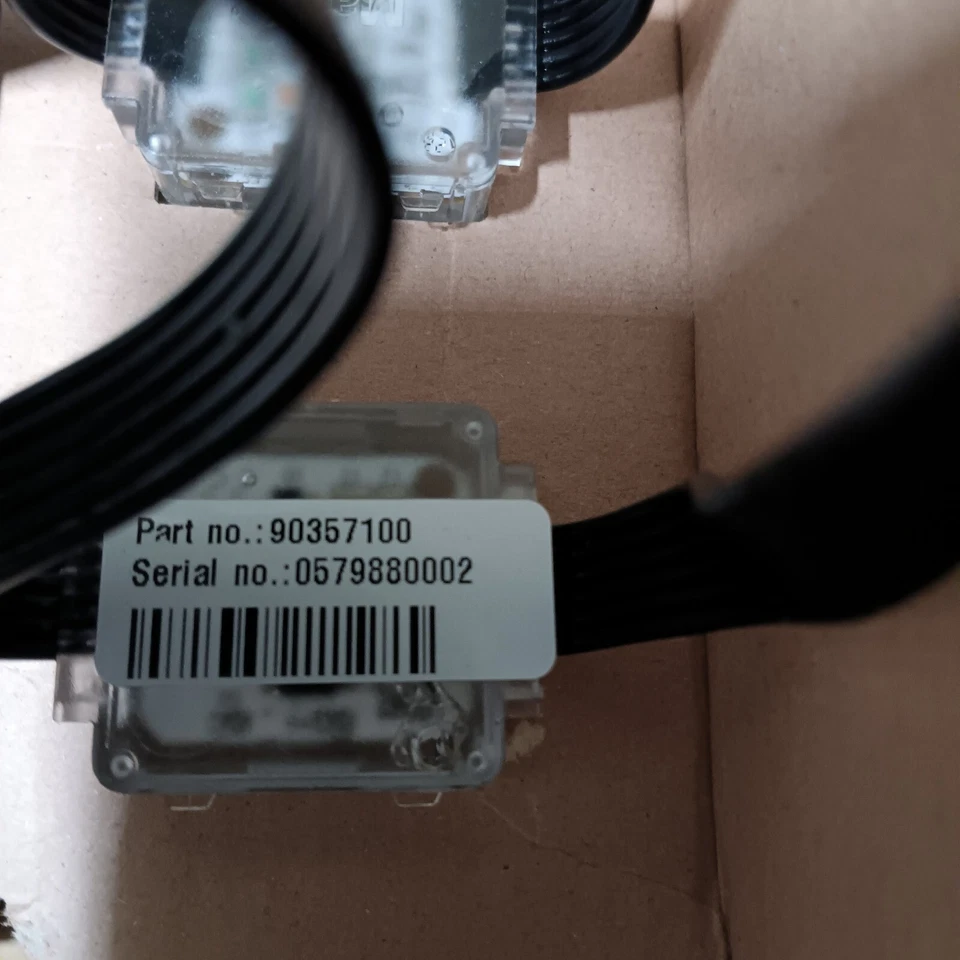 WOW!! MARTIN PRO~VC-4 STRING BASED LED DOTS~ MEDIUM!! 64 PIECE!! 3 AVAILABLE - Image 4 of 4