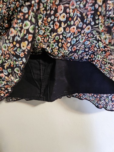 Women's Size 4 Express Ruffled Tiered Floral Skirt Junior Short Skirt - Picture 3 of 8