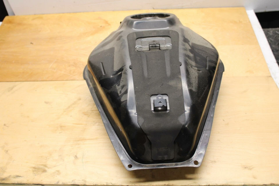 18-21 YAMAHA XSR700 БЕНЗОБАК ТОПЛИВНЫЙ ЭЛЕМЕНТ БЕНЗИНОВЫЙ РЕЗЕРВУАР BB323 - Изображение 4 из 4