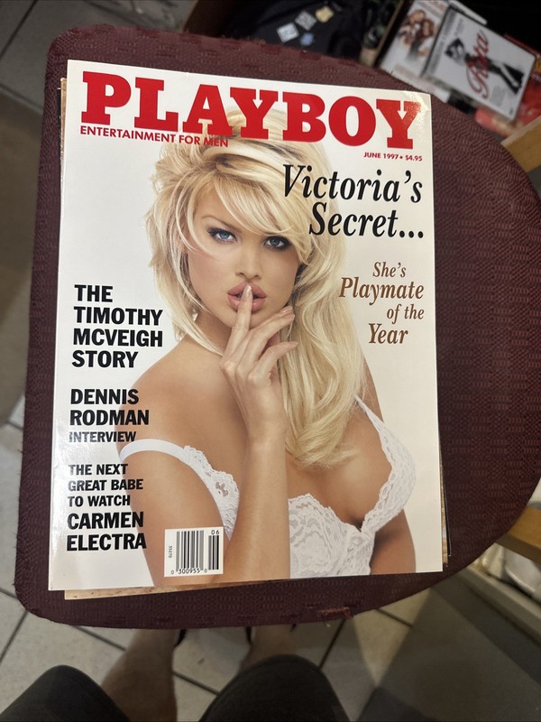 Playboy Magazine June 1997 Cover: Victoria Silvstedt PMOY-Carmen Electra