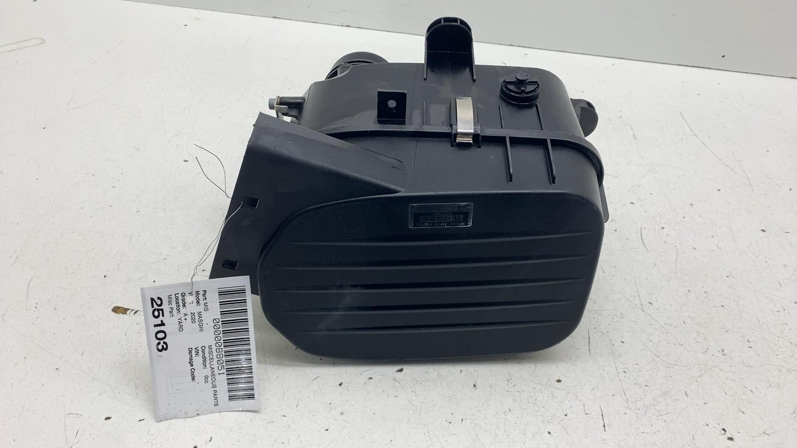⭕2014-2020 Maserati Ghibli Right Engine Air Cleaner Housing Filter Box 670038725