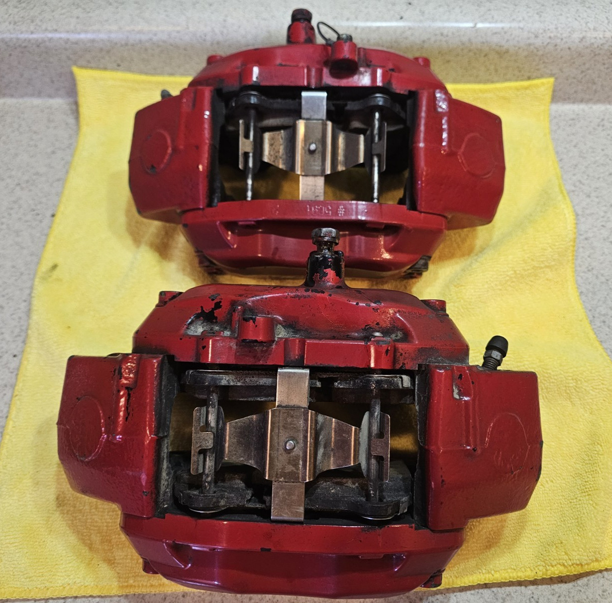 04-17 Maserati Quattroporte Front Left & Right Brake Caliper Calipers Set
