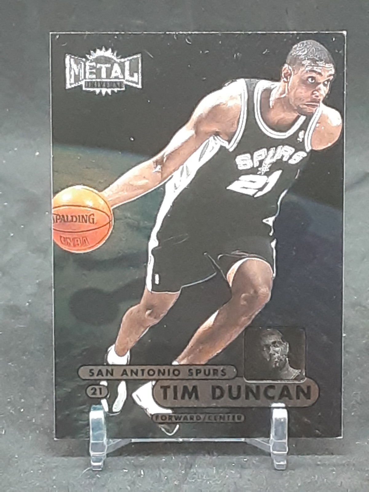 TIM DUNCAN 1997-98 SKYBOX METAL UNIVERSE CHAMPIONSHIP RC SPURS QQ
