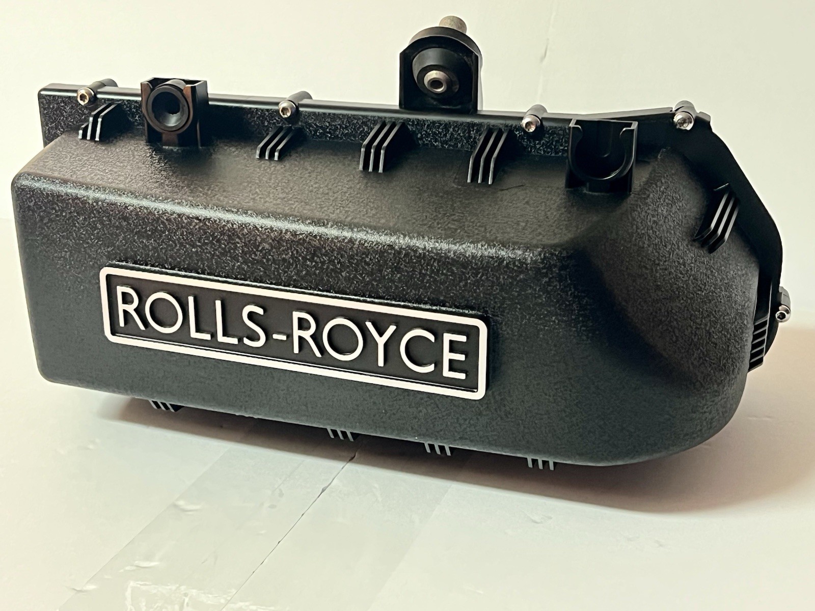 ROLLS ROYCE GHOST/WRAITH/DAWN ( BETWEEN 09-26)LEFT AIR INTAKE CLEANER FILTER BOX