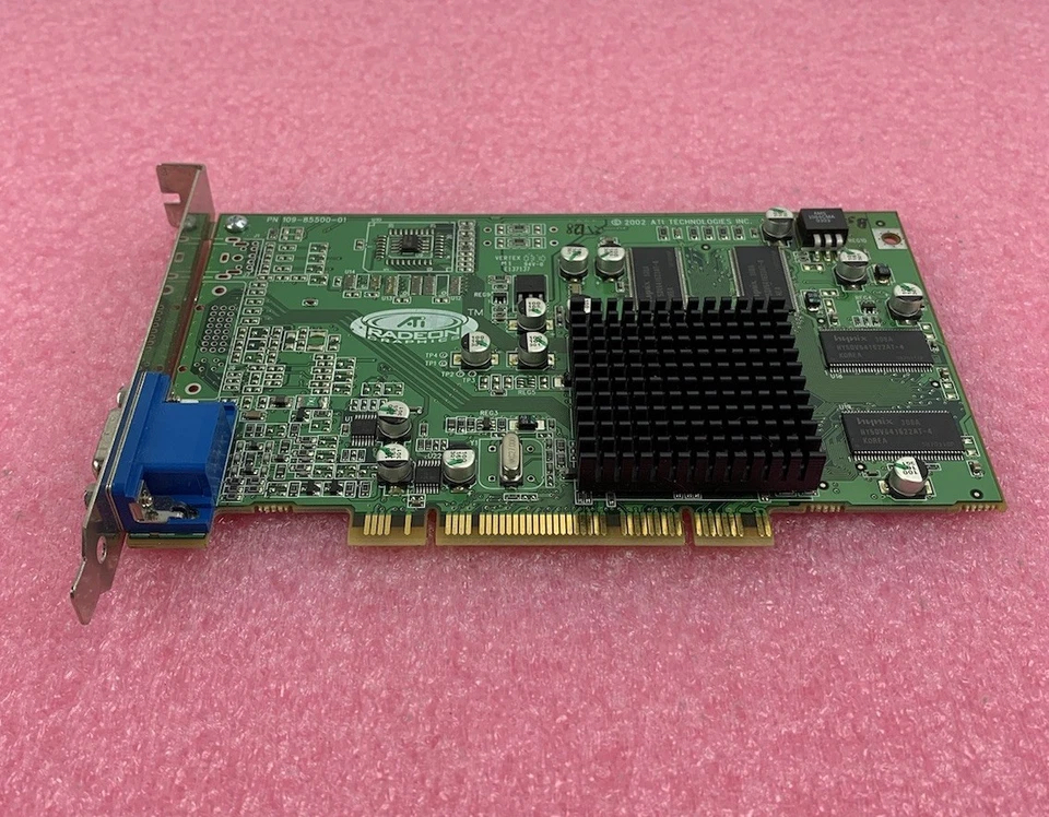 Tarjeta de gráficos de video ATI Radeon 7000 32MDDR 109-85500-01 Foto 2 de 4