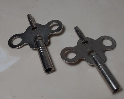 2 Vintage Swiss Made #600 Double Ended Clock Key