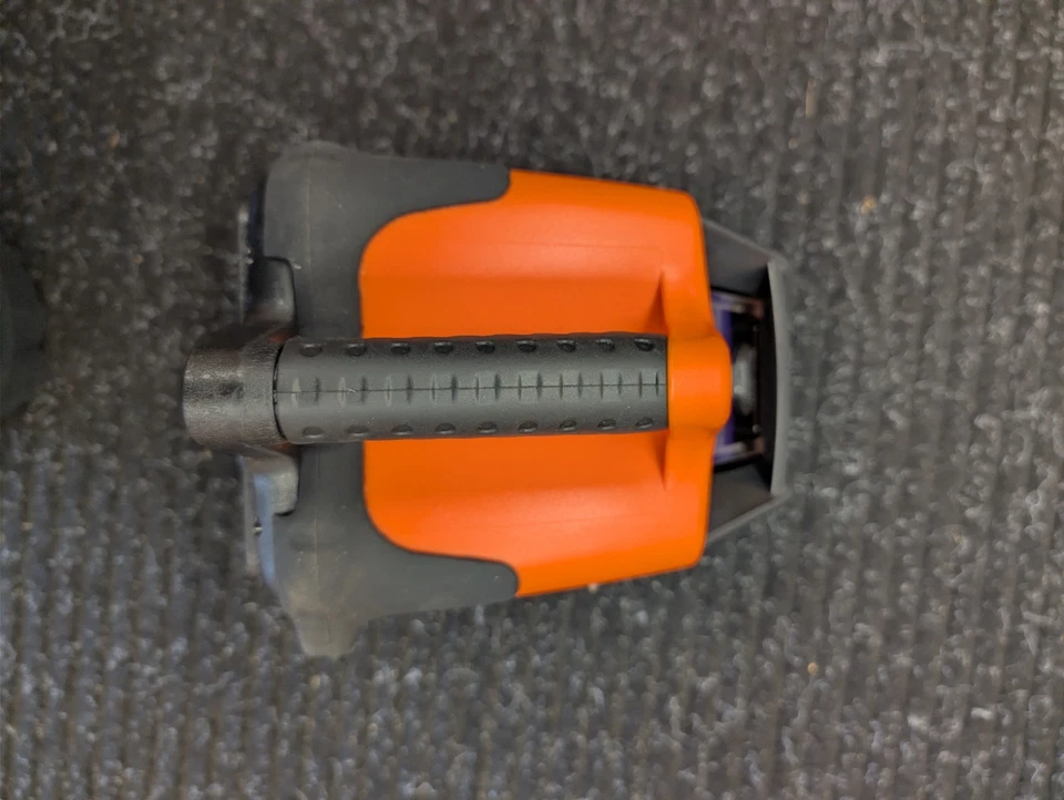 Láser giratorio autonivelante Vervor con receptor remoto y estuche de transporte enviado por texto Foto 4 de 4