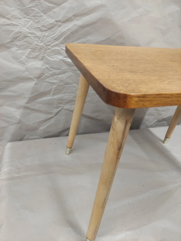 Mesa de café/lateral/ocasional vintage retro de mediados de siglo pequeña de teca bonita y ordenada Foto 3 de 4