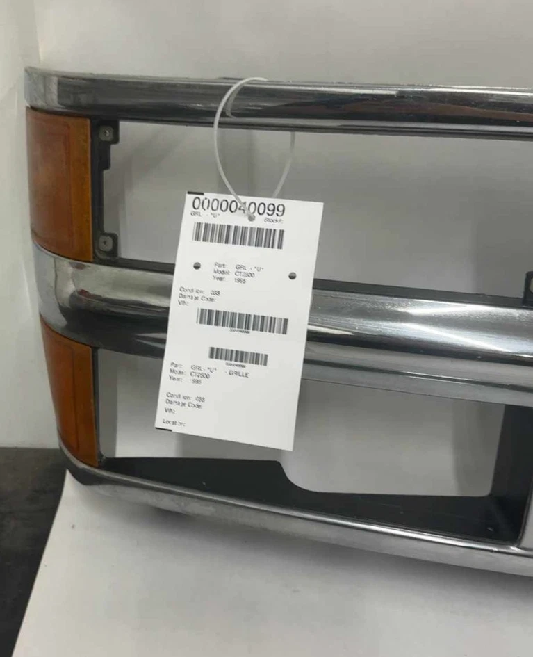 1994-1999 Chevrolet C/K 1500 2500 3500 Pickup Suburban Tahoe Chrome Grille OEM - Image 2 of 4