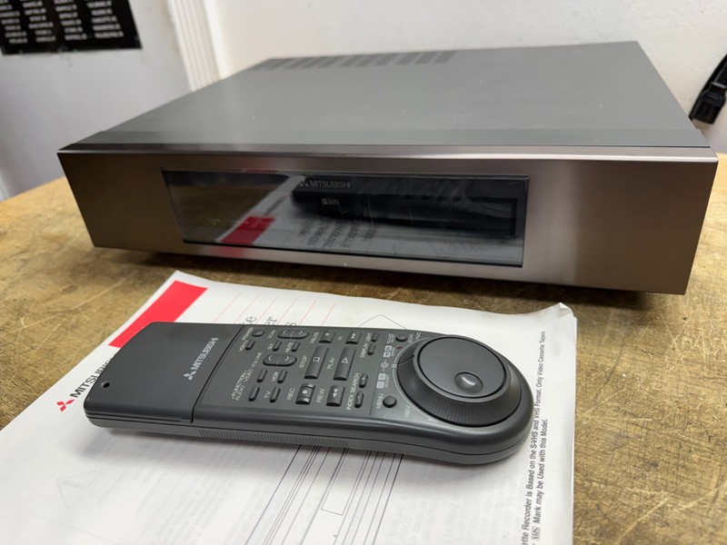 MITSUBISHI HS-U65 VHS VCR
