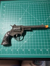 Vintage 50 s HUBLEY SURE SHOT Western Cap Gun Toy Die Cast Metal Grips
