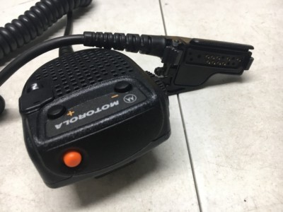 Motorola ハンドマイク XTSシリーズ互換 エマージェンシーボタン LE s-l400.jpg