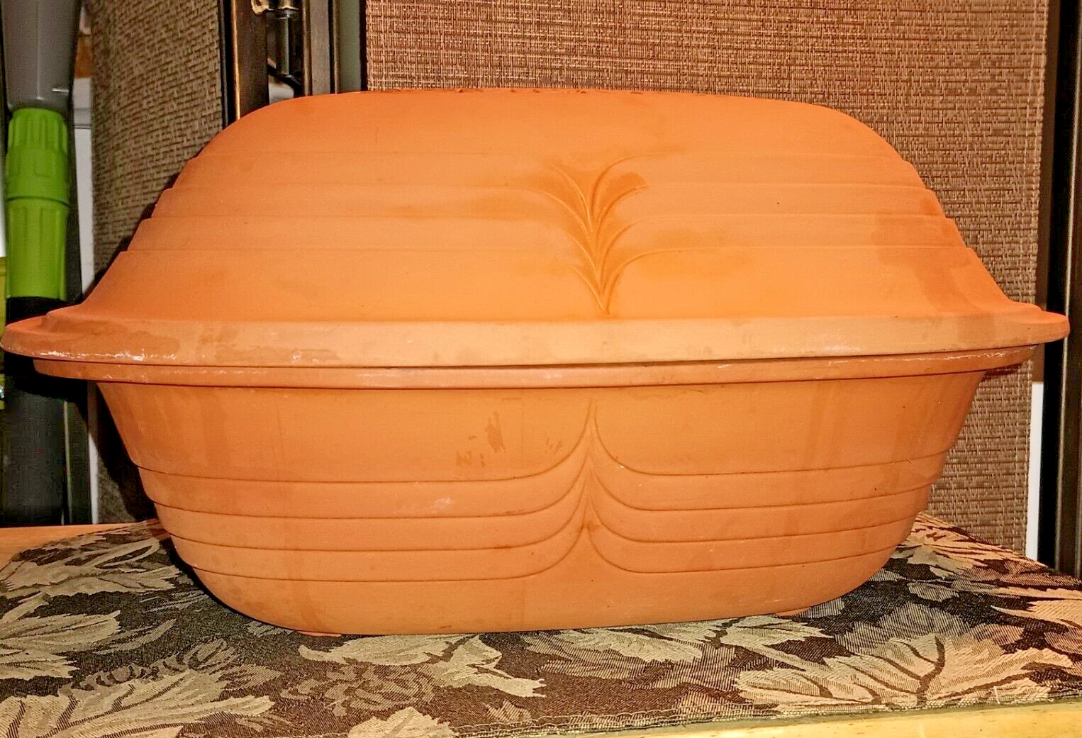 Romertopf Terra Cotta Clay Roaster Large 15.5x10.7x7.7" 5.2 qt Baker Chicken