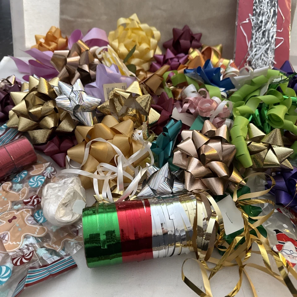 Christmas Gift Wrapping Lot - Bows Bags Ribbon Tinsel & Huge Burlap Gift Sack - Image 2 of 4
