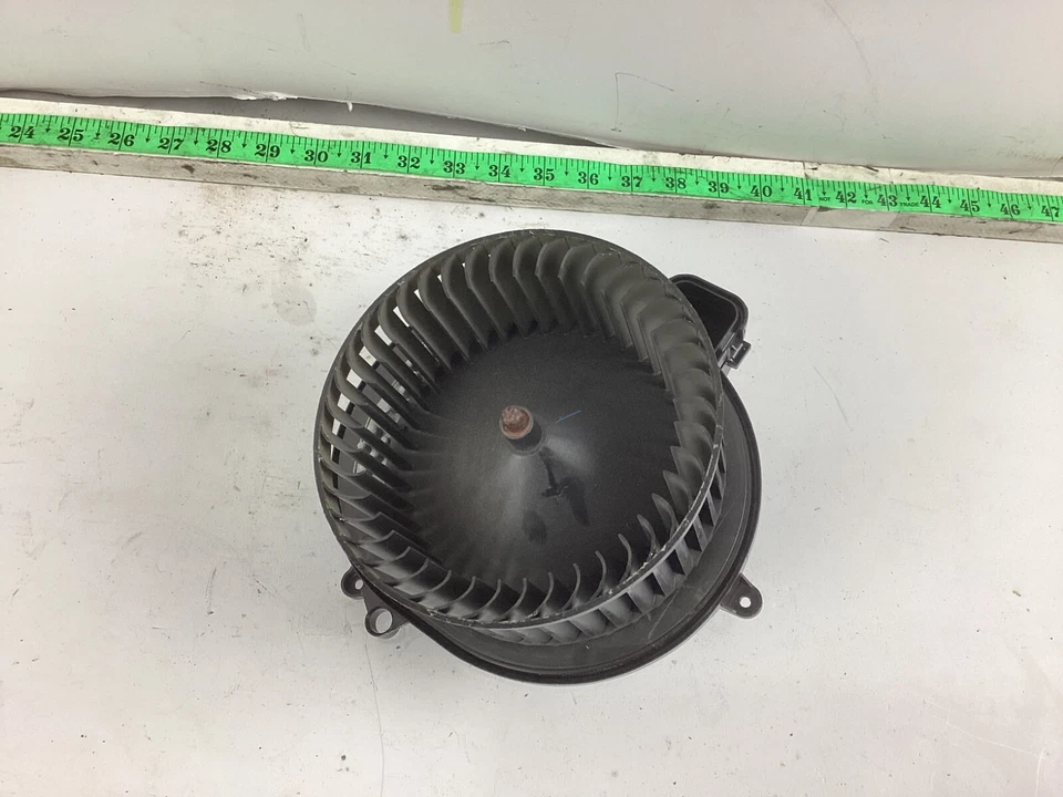 BMW 320i xDrive 2012-2015 aire acondicionado calentador ventilador motor 9276112 fabricante de equipos originales Foto 3 de 4