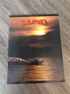 VINTAGE 2002 LUND BOAT DEALER SALES BROCHURE FISHERMAN CRUISERS
