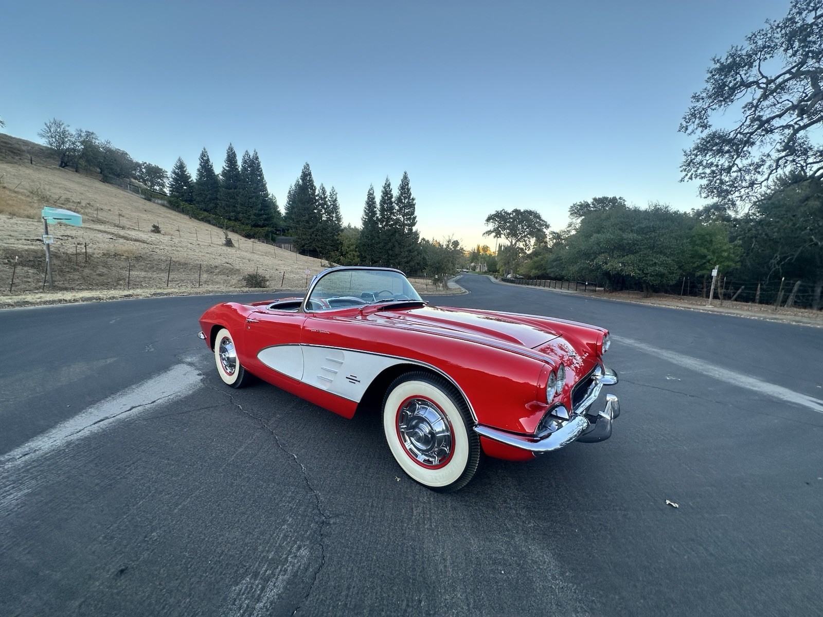 1961 Red Chevrolet Corvette   | C1 Corvette Photo 2