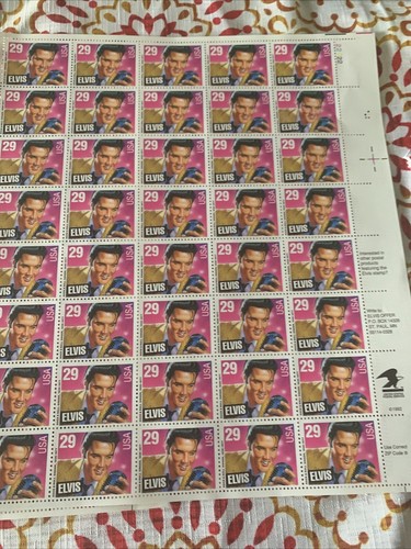 U.S. COMM SHEET OF (2) 40 SCOTT#2721 1993 29ct ELVIS PRESLEY - Picture 2 of 3