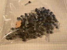 LOT OF 186 TRANSISTORS MPS3704 MPSA42 MPSA43 MPSA56 MPSA12 MPSA13 MPSA92 MPSA93