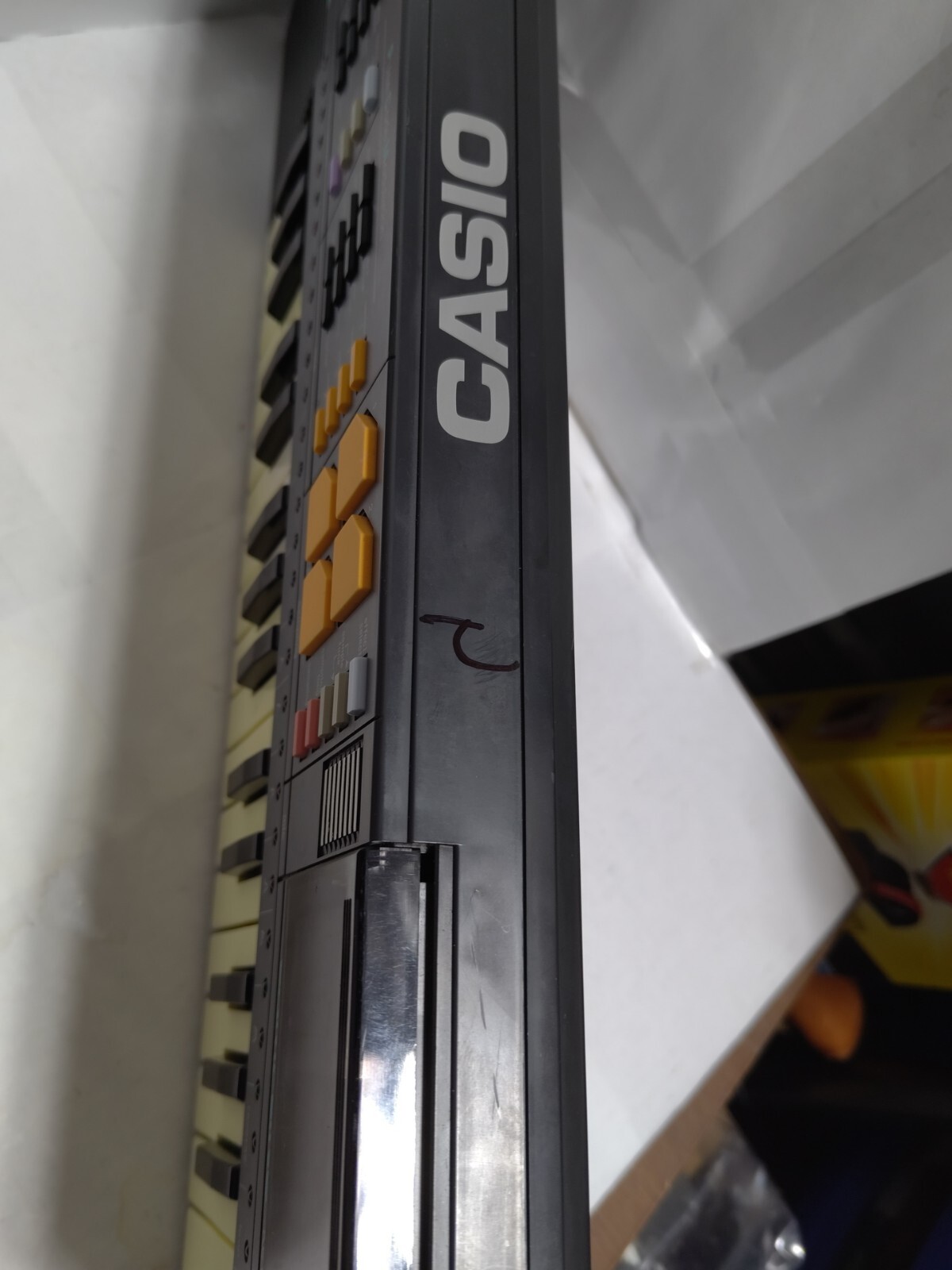 Casio SK-8 Sampling Keyboard Nice With ROM Pack 555 Works W Batte No ...