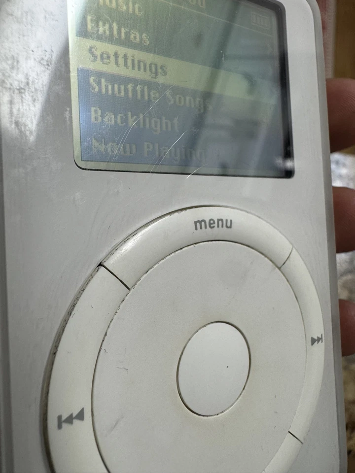 Apple iPod Classic 1-го поколения M8541 5GB протестирован и работает - Изображение 4 из 4