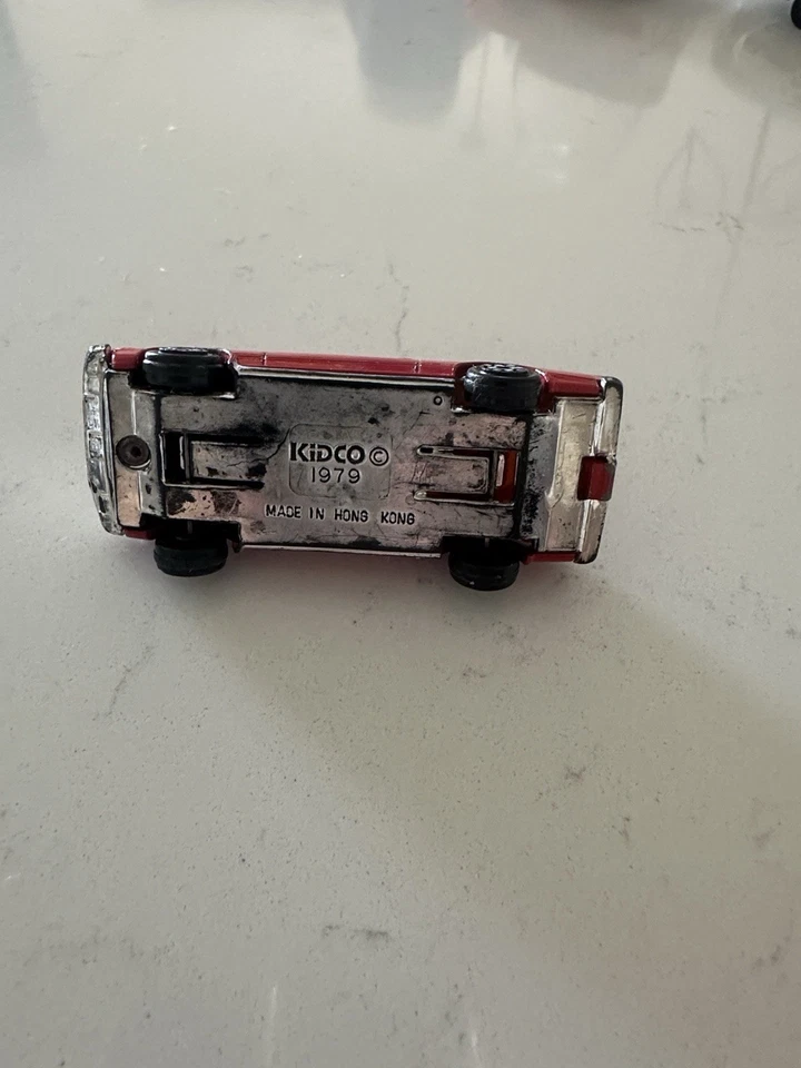 Caja de cerillas superrápida Toyota Celica GT "Fiebre amarilla. Hecho en Hong Kong. Foto 3 de 4