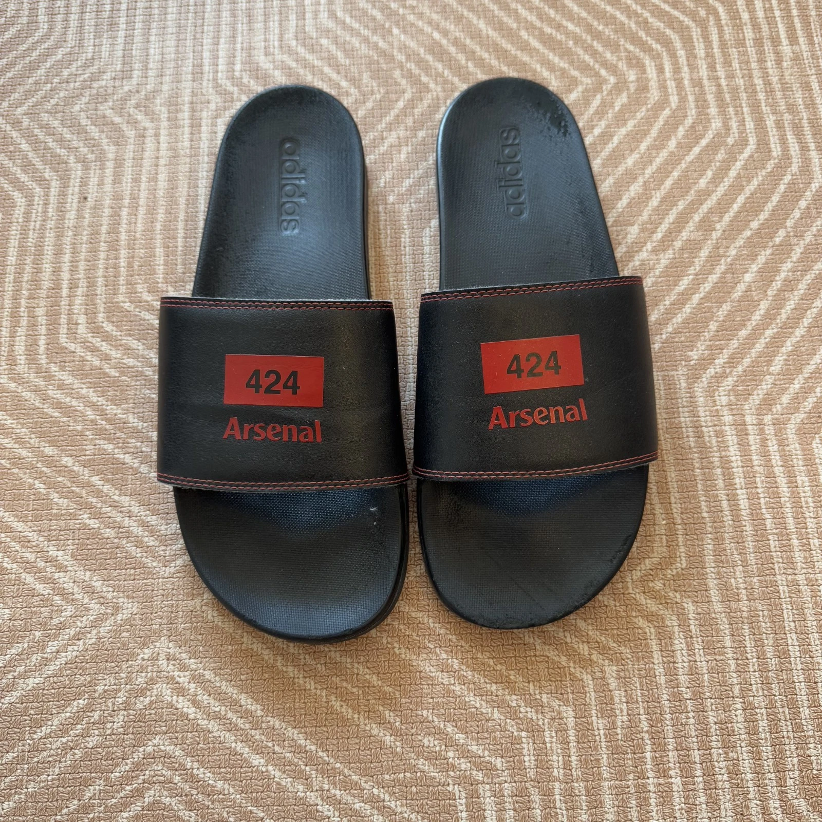 Infradito sliders LTD ED Adidas Arsenal 424 calcio US UK 10 EU 44 5 nero rosso