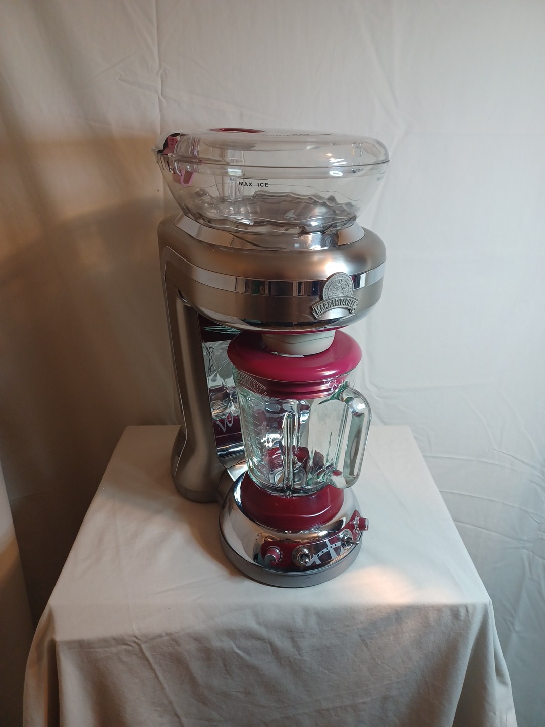 Margaritaville DM2000 Fiji Frozen Concoction Maker Glass Pit