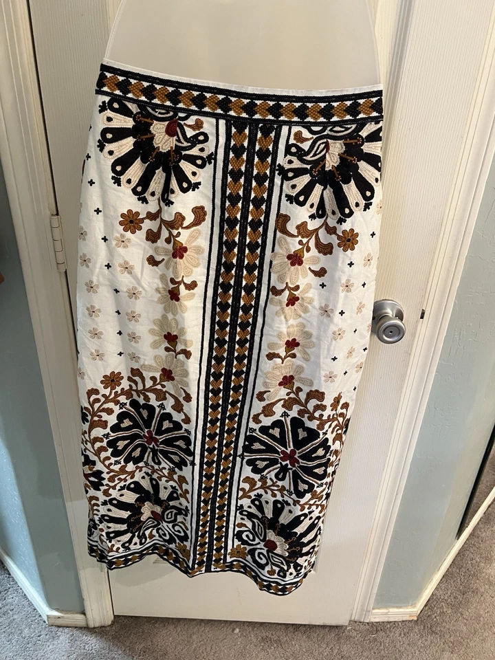 Falda envolvente tapiz floral Farm Rio lino mediana Foto 3 de 3