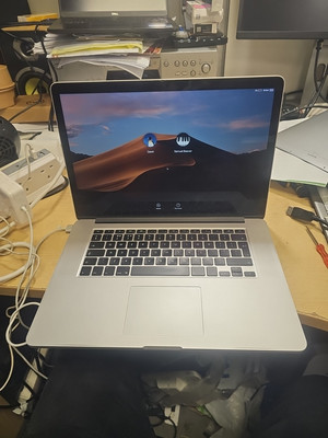 Apple MacBook Pro 15 Zoll A1398) Core i7-4850HQ @2,3GHz, 2013 - NICHT VOLLSTÄNDIG GETESTET