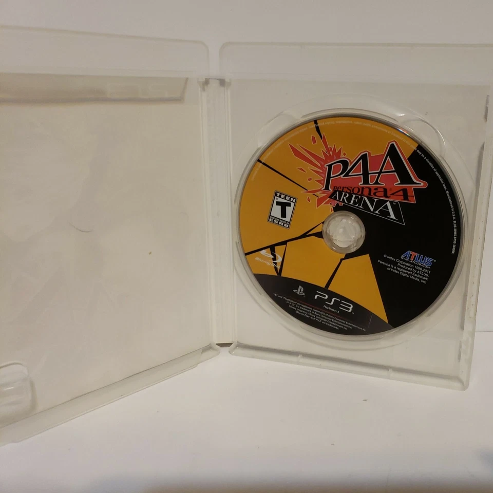 Persona 4 Arena disc  Case and box no  Manual included,  - Image 2 of 4