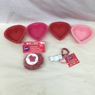 Lot Wilton Silicone Heart Shaped Baking Cups Mini Valentine Cookie Cutter