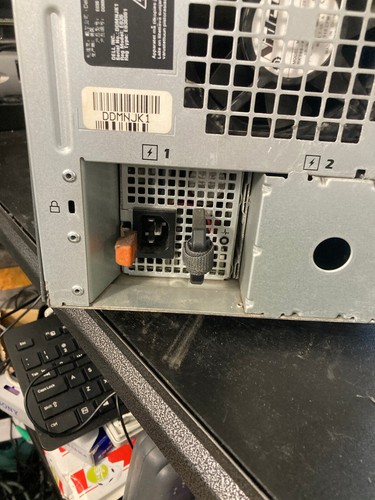 Dell PowerEdge T610 Tower Server 2 Xeon L5506 2.13GHz 1.5 TB HDD 8 GB RAM NO OS - Picture 2 of 10