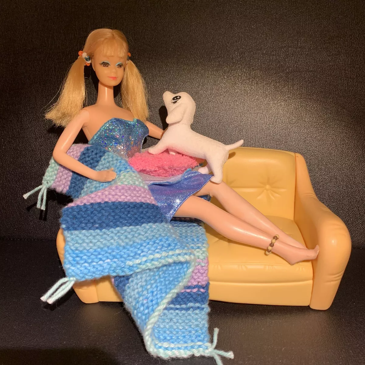 Barbie 1998 Yellow Sofa Couch Loveseat Doll House Furniture Mattel
