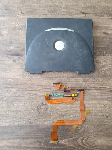 Dell Inspiron 2500 (PP02L) parts (Display housing & battery)