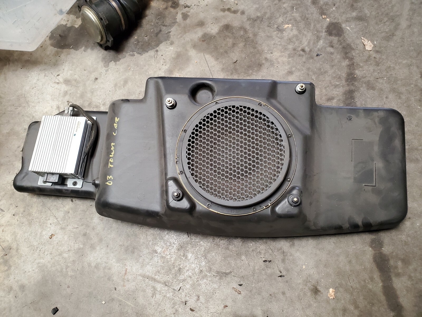 200320042005 LINCOLN TOWN CAR SUBWOOFER SPEAKER AMPLIFIER eBay