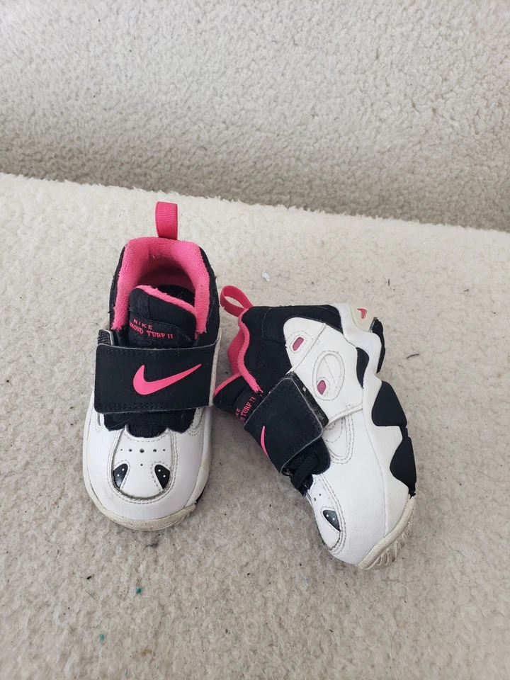 Nike Air Diamond Turf Niñas Pequeñas Tenis 4C Blanco Encaje Cómodo Zapatos Activos Foto 4 de 4